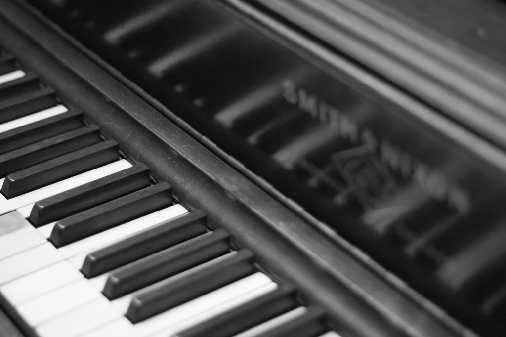 Smith & Nixon Upright Piano, circa 1899 Encinitas Photographer