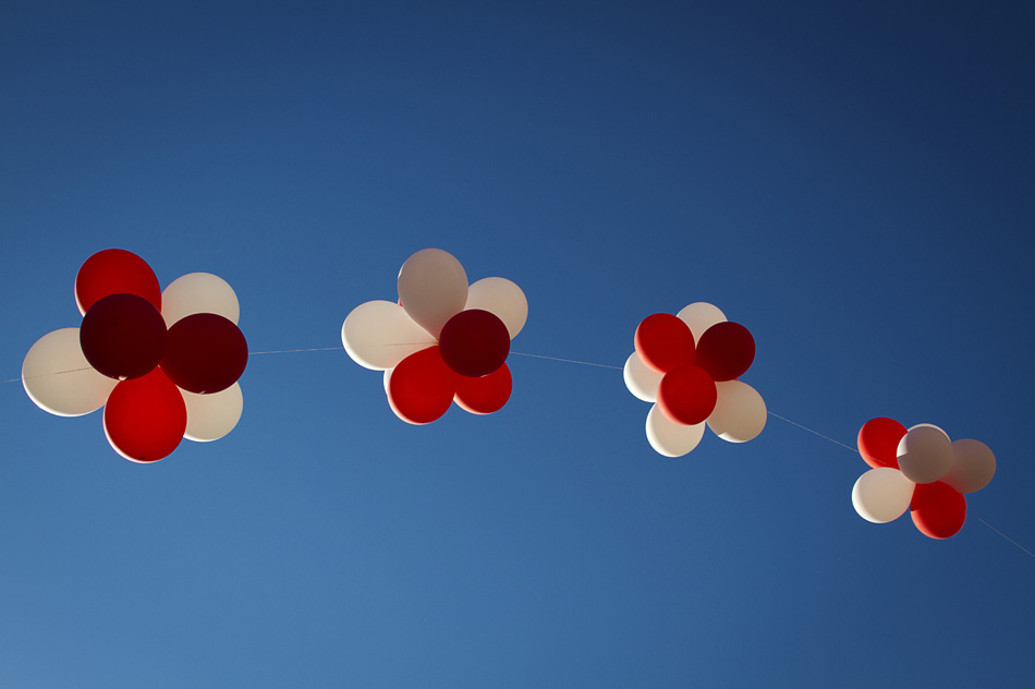 Light_The_Night_Balloons_Sky