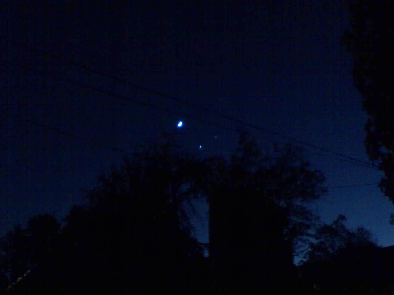 1201081724 the moon, jupiter and saturn