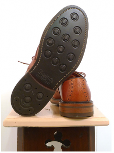 trickers-saddle-shoe-3 trickers-saddle-shoe-3