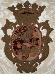 antinori_crest old world Pillows