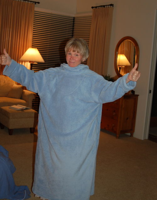 Mom having made her point. Robe backwards = Snuggie