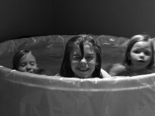 Ian's birth girls in tub