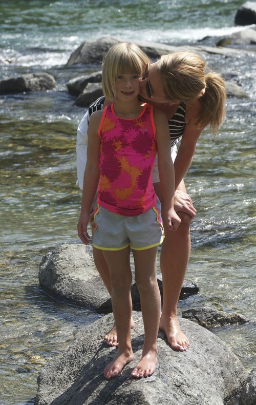 Sunday river laurel and mom kiss