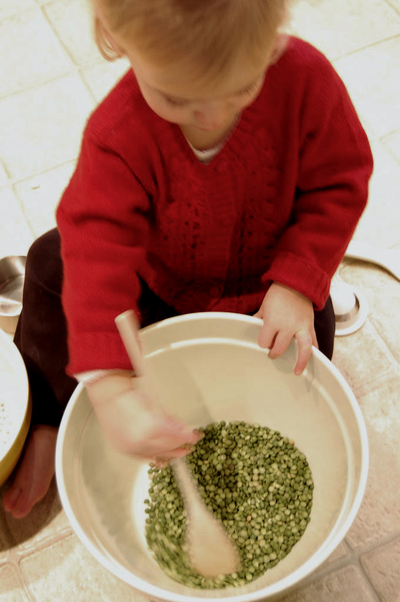 Stirring_lentils0001