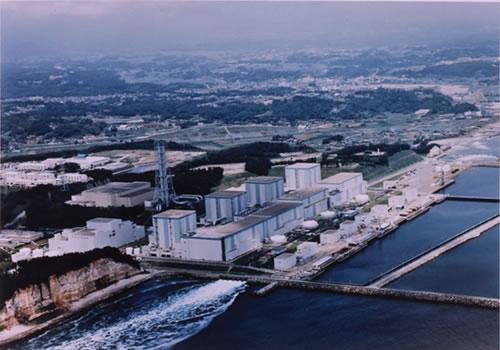 Fukushima nuclear plant 07 April 2011.JPG